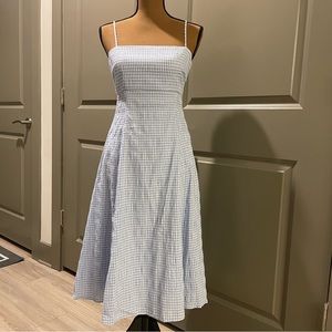 NWT Love, Bonito Axella Textured Back Cut Out Midi Dress